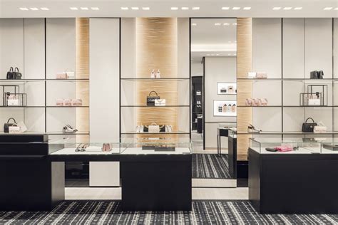 Boutique CHANEL galeries lafayette haussmann fsh 